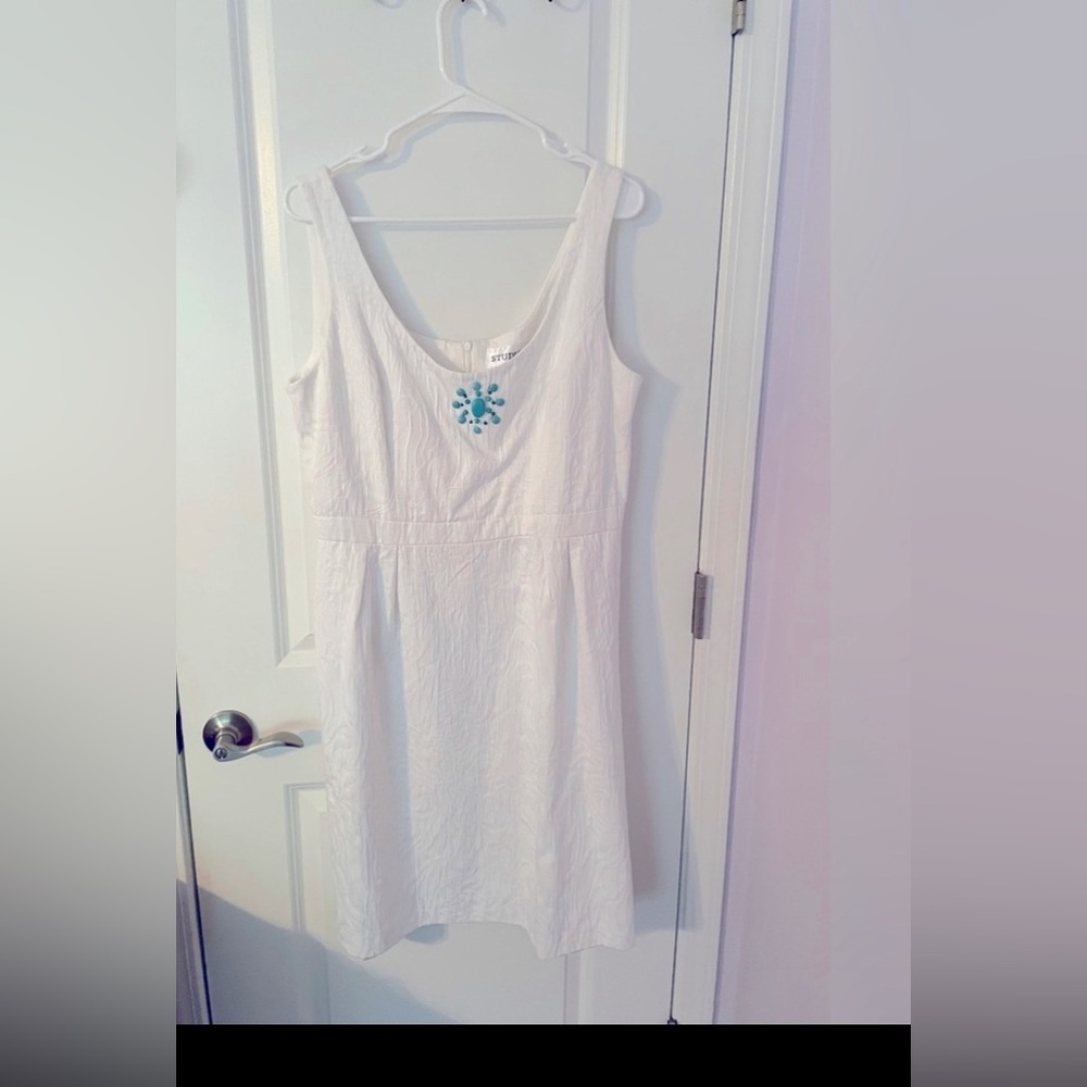 Zippered dress fully lined